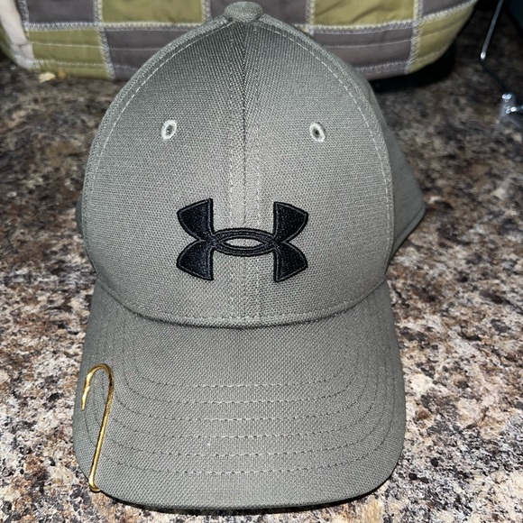 Under Armour youth ball cap - Picture 9 of 12